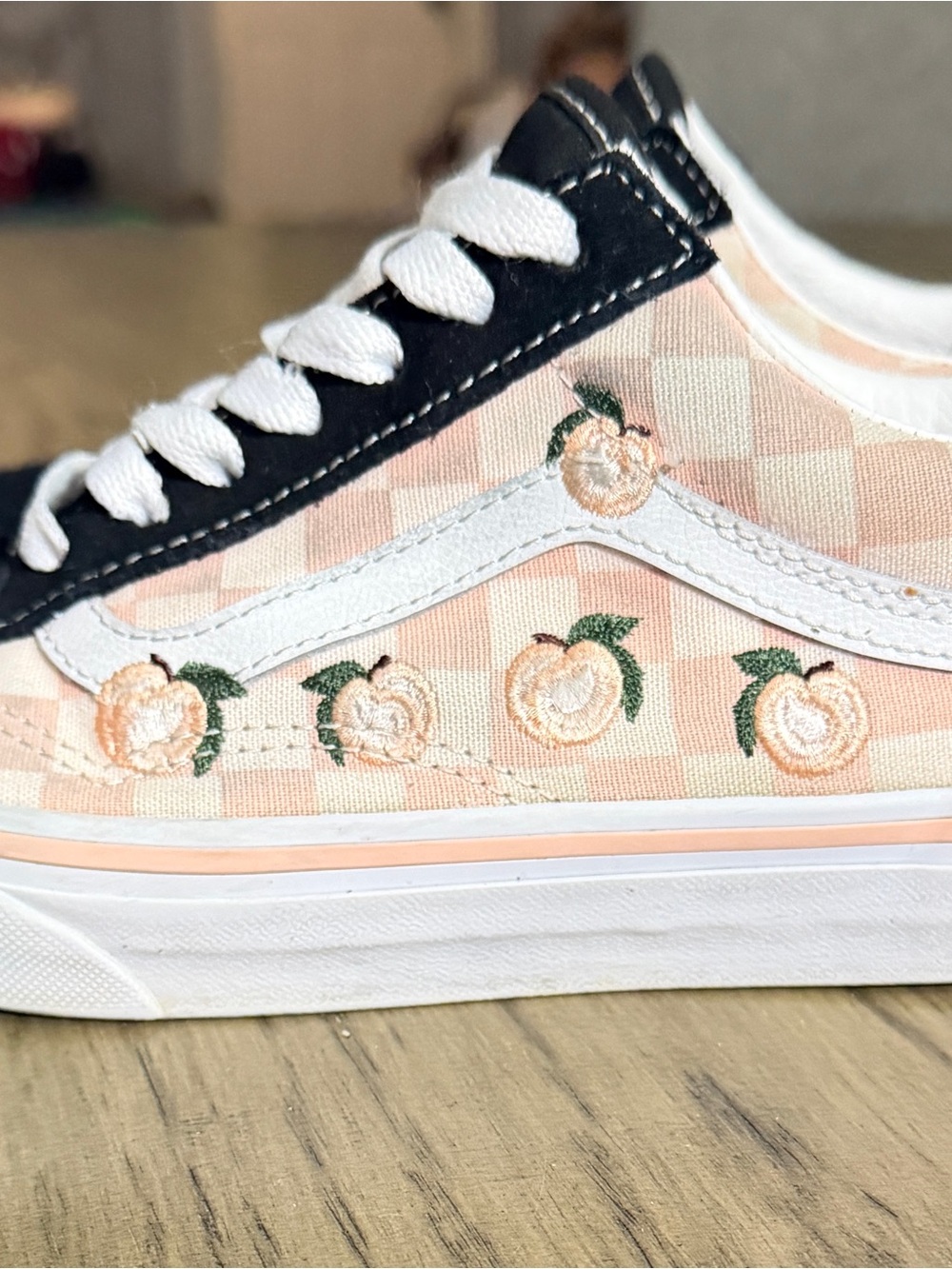 Vans Kids Peach Check Canvas Sneakers - White & Peach